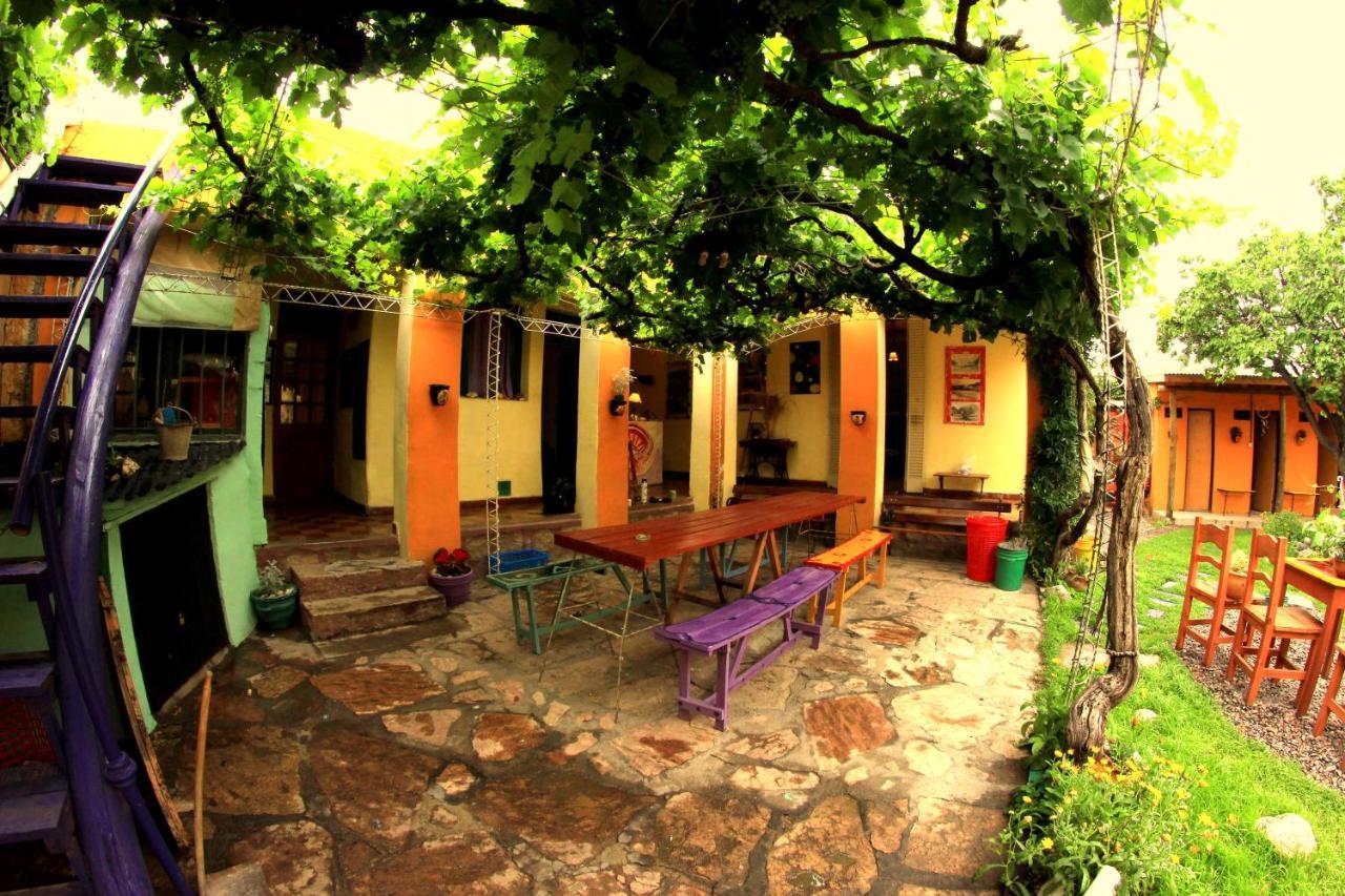 Los 3 Gómez Capilla del Monte Exterior foto
